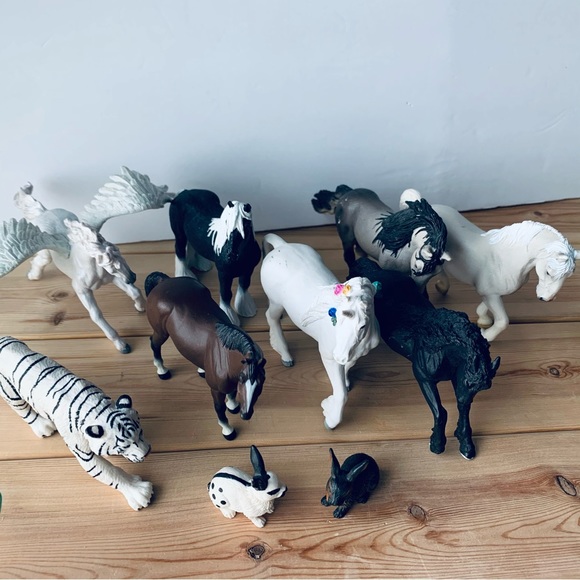 Safari Limited Other - 10 Animal Figurines